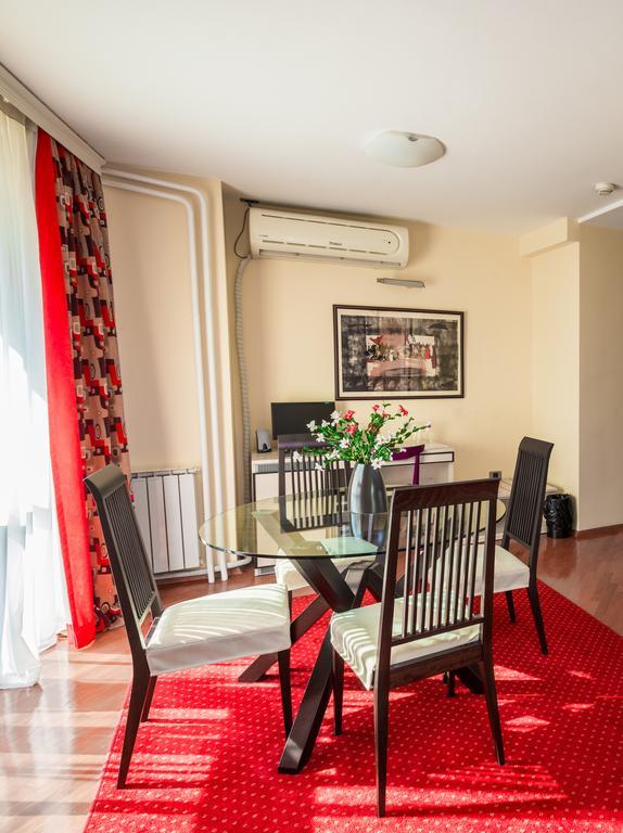 Pelister Skopje Bed & Breakfast Bilik gambar